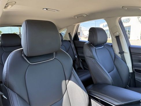 Used 2023 Genesis GV70 2.5T image 25