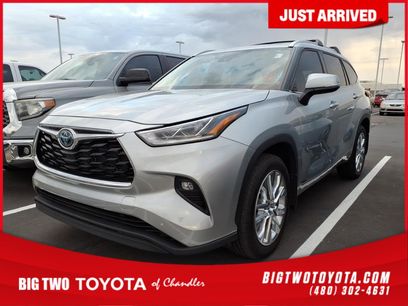 Used 2023 Toyota Highlander Limited