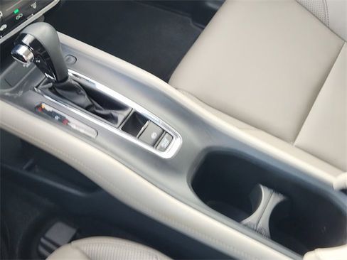 Used 2017 Honda HR-V EX-L image 20