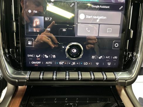 New 2026 GMC Yukon Denali AWD/4WD image 17