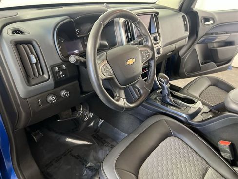 Used 2022 Chevrolet Colorado Z71 AWD/4WD image 11