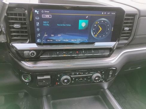 Used 2024 Chevrolet Silverado 2500 LTZ w/ LTZ Convenience Package image 24