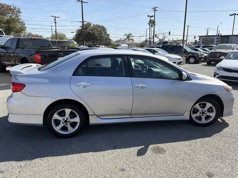 Used 2011 Toyota Corolla S FWD image 4