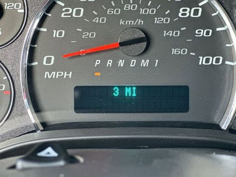 New 2025 Chevrolet Express 3500 Extended w/ Driver Convenience Package image 12