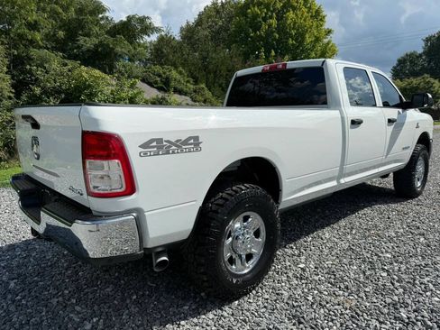 Used 2022 RAM 2500 Tradesman w/ Chrome Appearance Group AWD/4WD image 7