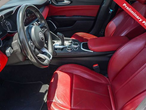 Used 2020 Alfa Romeo Giulia w/ Nero Edizione RWD image 14