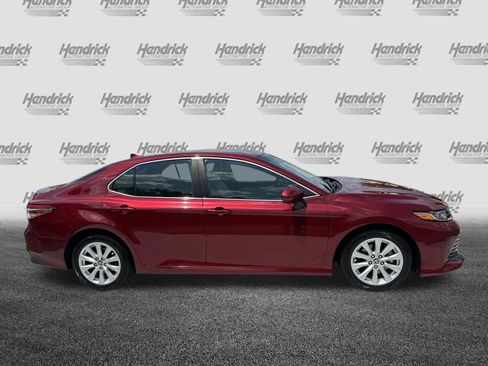 Certified 2020 Toyota Camry LE FWD image 11