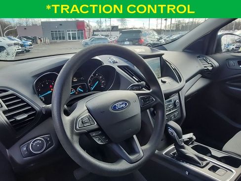 Used 2019 Ford Escape SE image 18