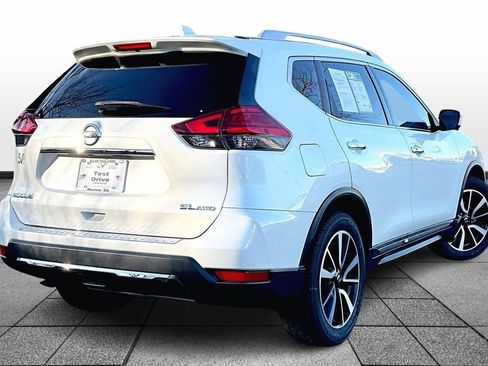 Used 2017 Nissan Rogue SL w/ SL Premium Package AWD/4WD image 13