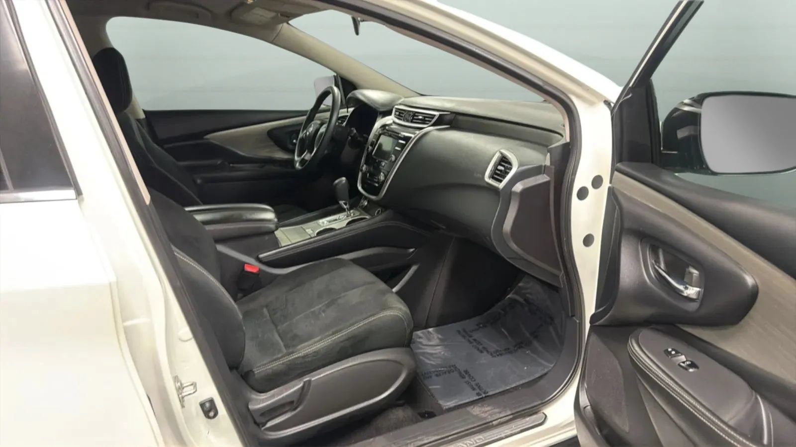 Used 2015 Nissan Murano S FWD image 21