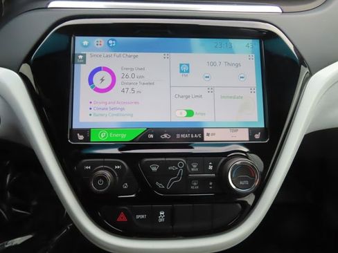 Used 2017 Chevrolet Bolt Premier w/ Driver Confidence II Package image 31