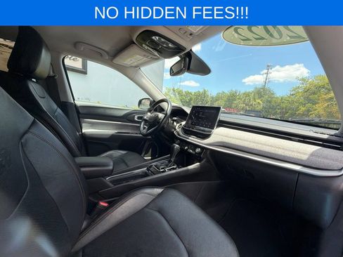 Used 2022 Jeep Compass Latitude AWD/4WD image 26