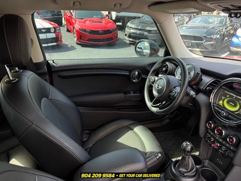 Used 2017 MINI Cooper 2-Door Hardtop FWD image 29