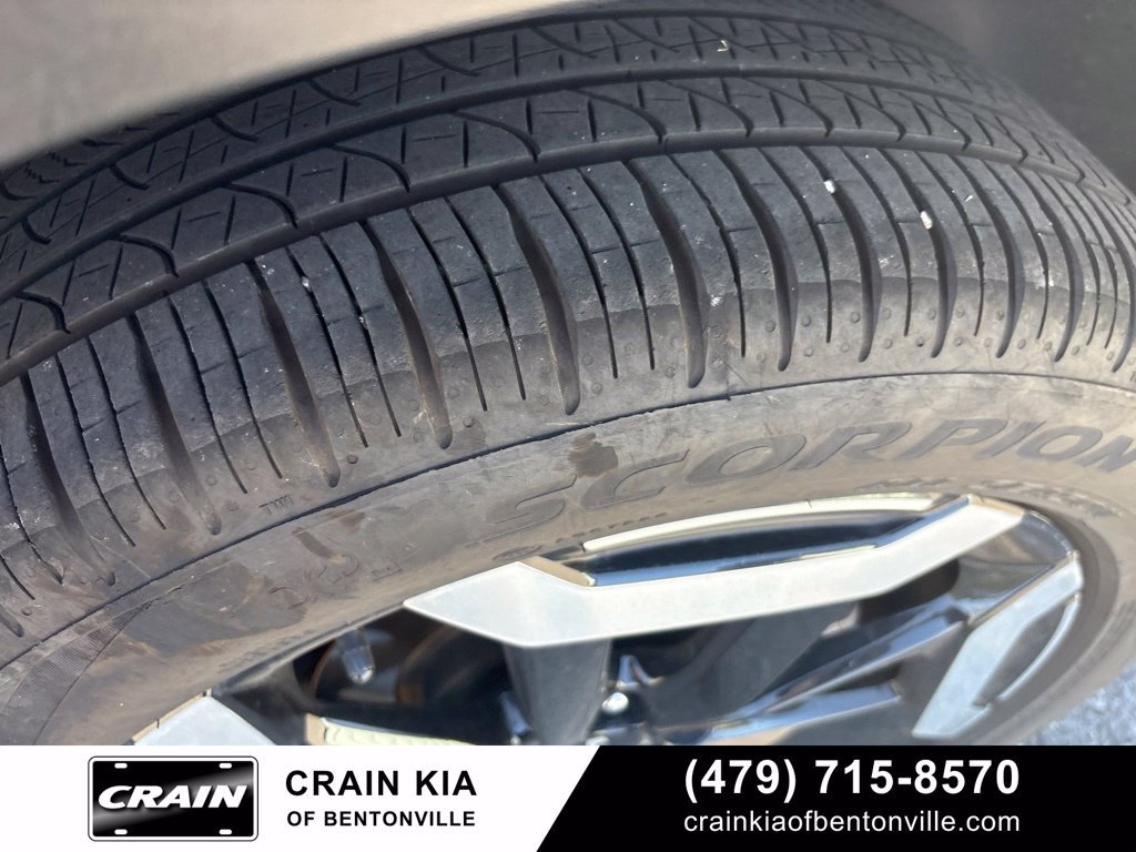 Certified 2024 Kia Telluride S w/ S Sunroof Package AWD/4WD image 9
