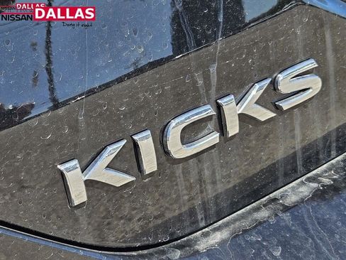 New 2025 Nissan Kicks Play S image 10