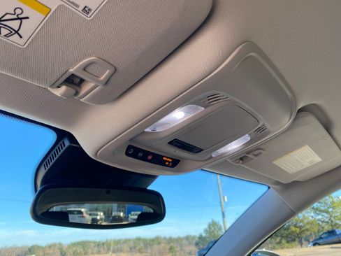 Used 2025 Buick Envision Sport Touring image 25