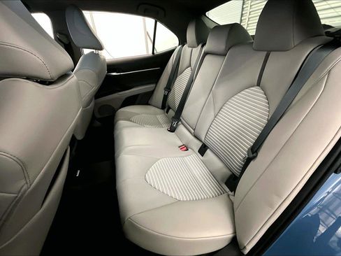 Used 2023 Toyota Camry SE image 25
