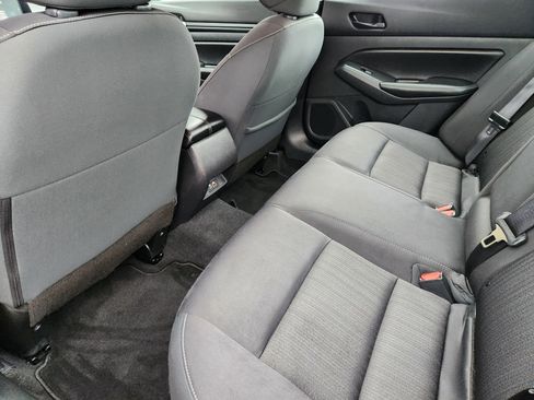 Used 2024 Nissan Altima 2.5 SV image 32