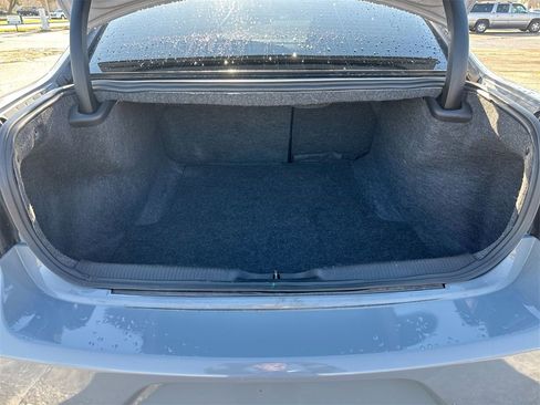 Used 2022 Dodge Charger R/T w/ Blacktop Package image 34