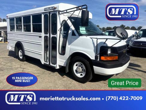 Used 2006 Chevrolet Express 3500 w/ School Bus Package RWD image 1