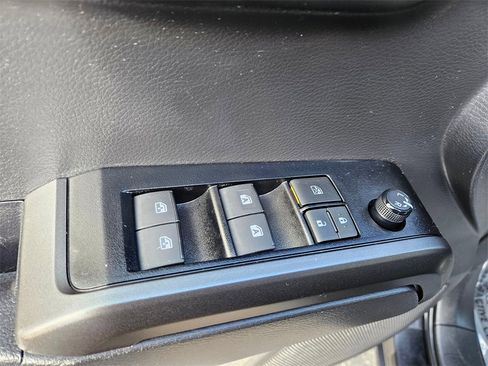 Certified 2023 Toyota Tacoma TRD Off-Road image 16