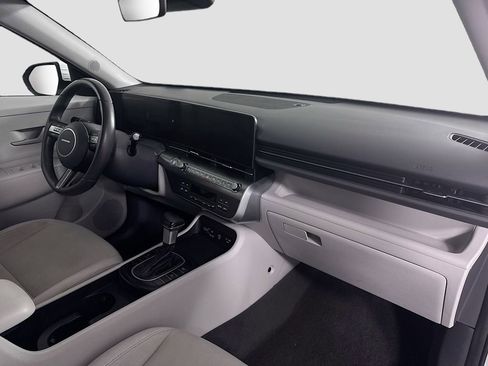 Used 2024 Hyundai Kona SEL AWD/4WD image 29