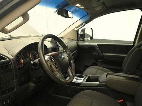 Used 2014 Nissan Titan SV w/ SV Value Truck Package AWD/4WD image 13