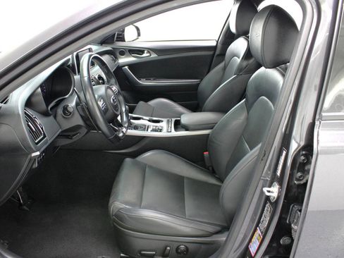 Used 2021 Kia Stinger GT image 31