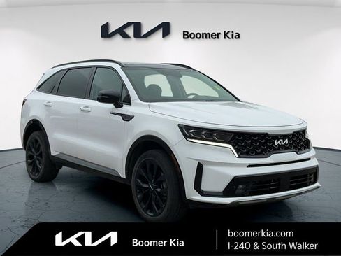 Certified 2022 Kia Sorento SX AWD/4WD image 3