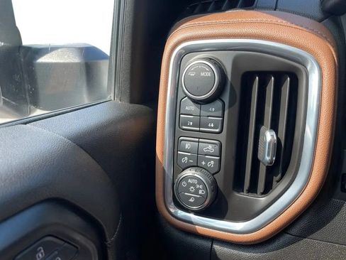 Used 2023 Chevrolet Silverado 2500 High Country w/ Z71 Off-Road Package AWD/4WD image 33