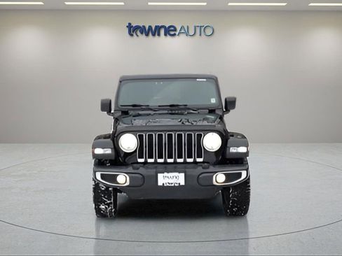 Used 2022 Jeep Wrangler Unlimited Sahara w/ Cold Weather Group AWD/4WD image 8