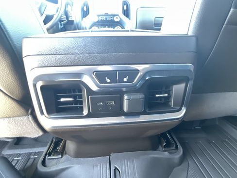 Used 2023 GMC Sierra 2500 Denali w/ Technology Package AWD/4WD image 21