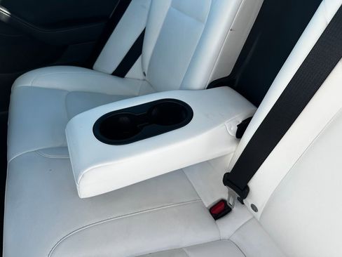 Used 2023 Tesla Model 3 Standard Range image 40