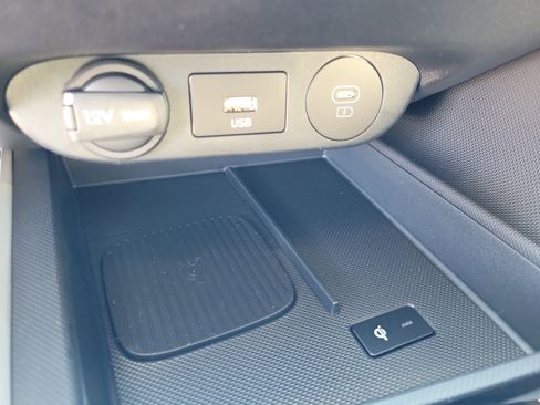 New 2026 Hyundai Elantra Limited FWD image 31