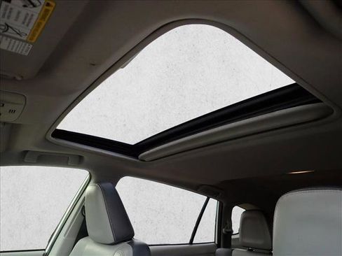 Used 2013 Toyota RAV4 Limited AWD/4WD image 12