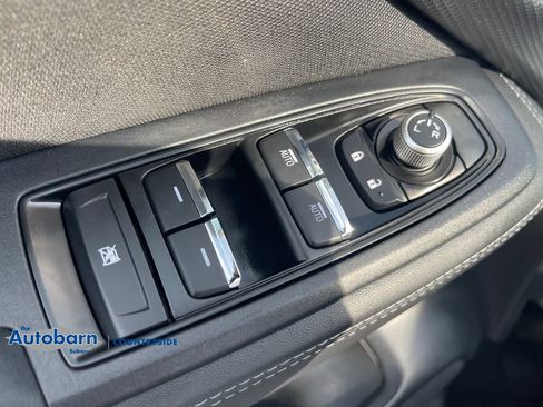 Used 2019 Subaru Forester Premium AWD/4WD image 11
