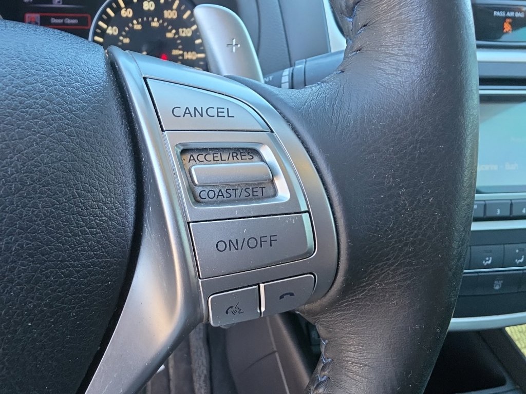 Used 2017 Nissan Altima 2.5 SR FWD image 16