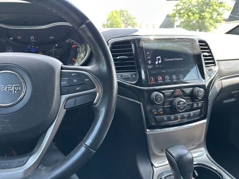 Used 2019 Jeep Grand Cherokee Limited AWD/4WD image 39