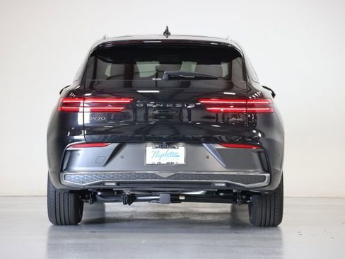 New 2026 Genesis GV70 2.5T Advanced w/ G1 Accessory Package AWD/4WD image 13
