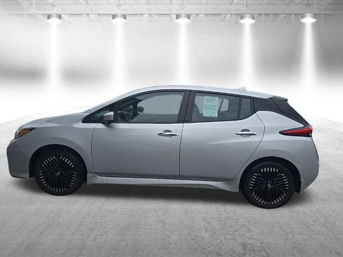 Used 2023 Nissan Leaf SV Plus image 5