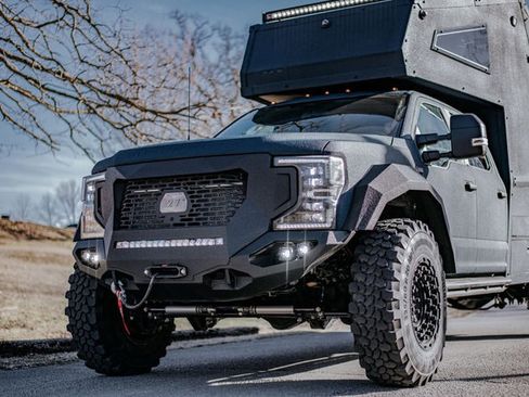 Used 2022 Ford F550 4x4 Crew Cab Super Duty w/ Power Equipment Group image 92