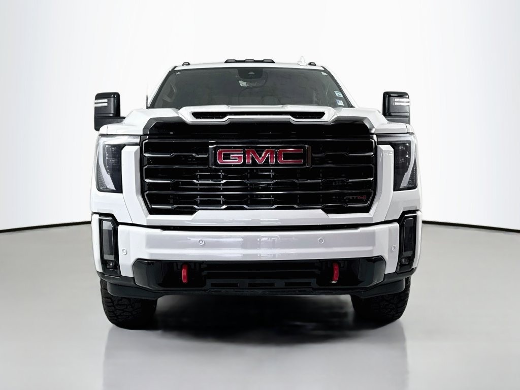 Used 2024 GMC Sierra 2500 AT4 w/ AT4 Premium Plus Package AWD/4WD image 3