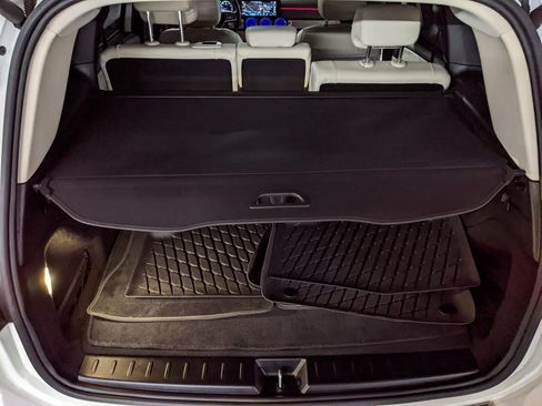 Used 2022 Mercedes-Benz GLB 250 4MATIC image 26