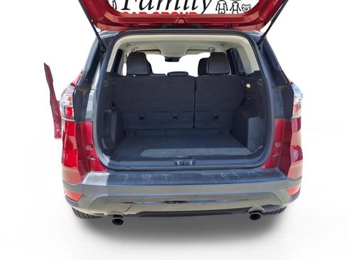 Used 2018 Ford Escape SE w/ SE Sport Appearance Package FWD image 21