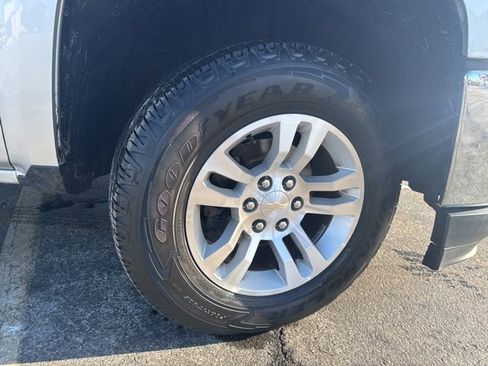 Used 2018 Chevrolet Silverado 1500 LT w/ All Star Edition image 9