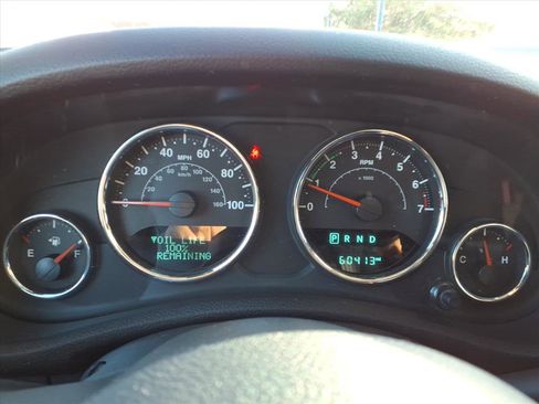 Used 2018 Jeep Wrangler Sport image 17