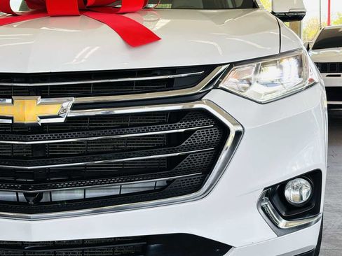 Used 2020 Chevrolet Traverse Premier FWD image 6