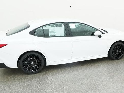 New 2026 Toyota Camry SE FWD image 8