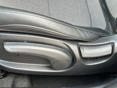 Certified 2022 Kia Seltos S image 18