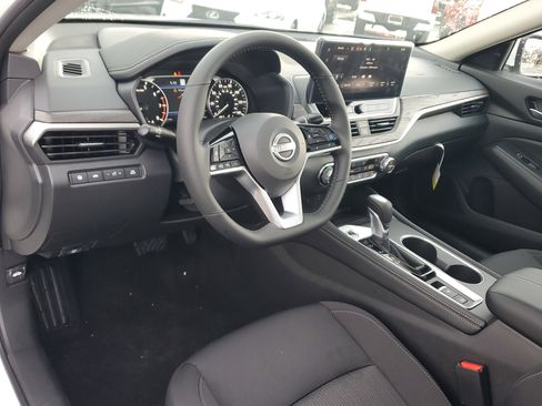 New 2025 Nissan Altima 2.5 SV w/ SV Premium Package image 10